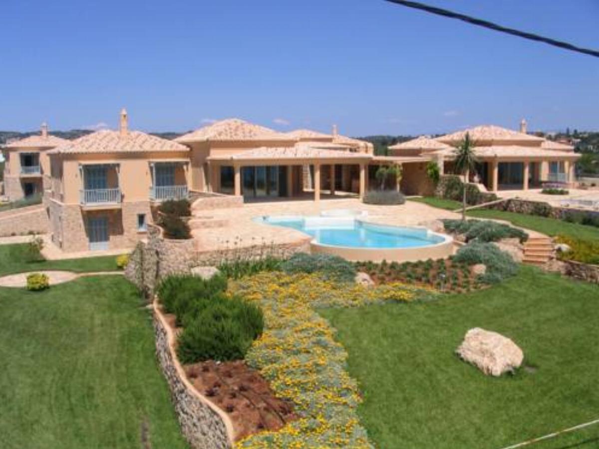 Luxurious Villas in Petrothalassa Hotel Porto Heli Greece