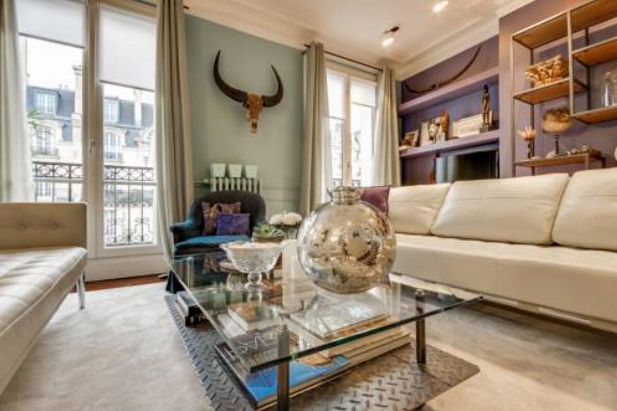 Luxury flat in front of the Eiffel Tower Hotel Paris France