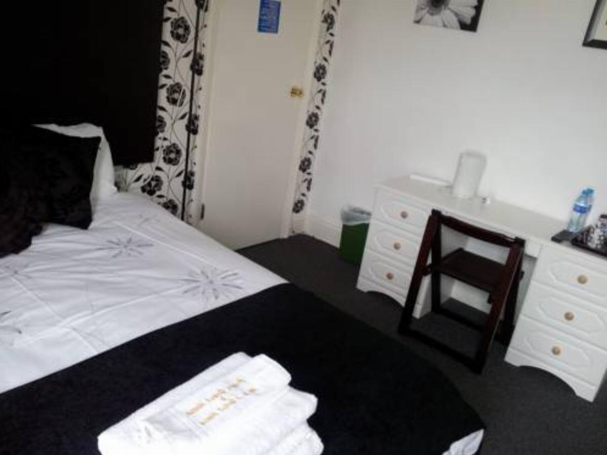 M and J Guest House Hotel Cleethorpes United Kingdom