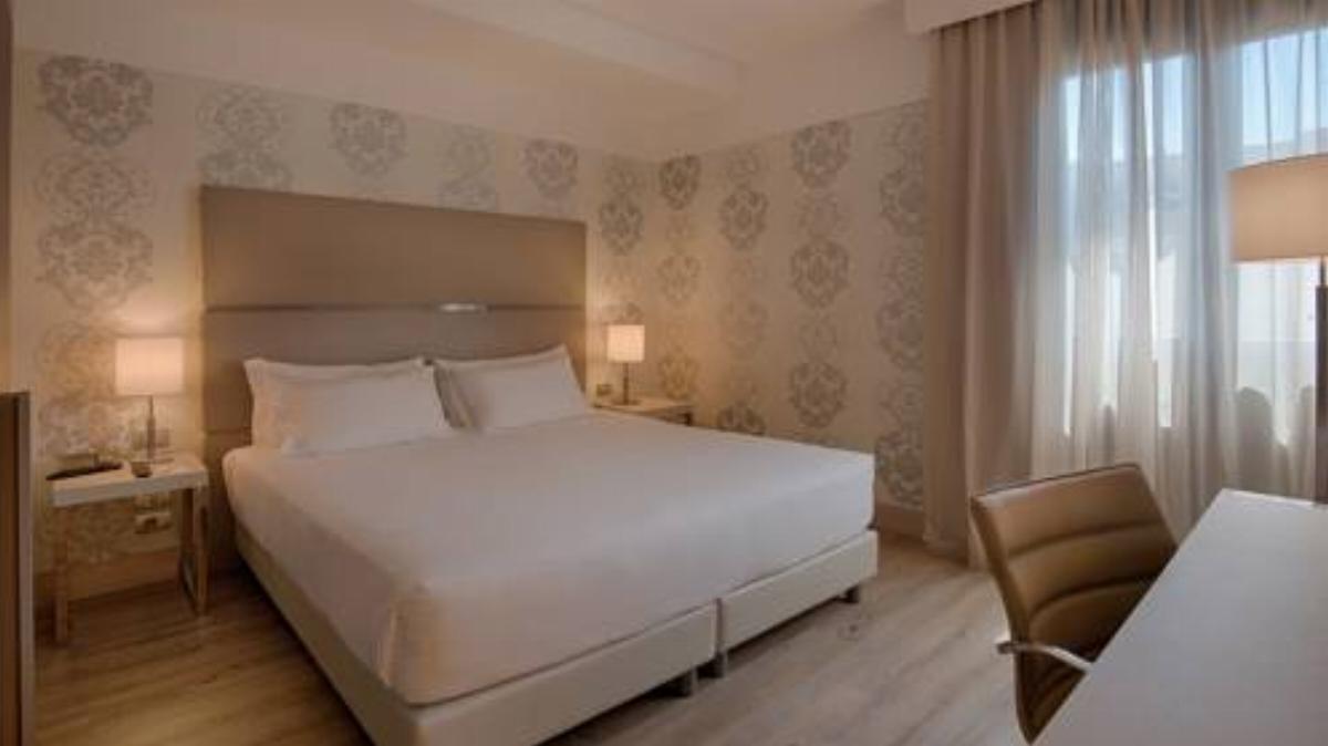 NH Firenze Hotel Florence Italy
