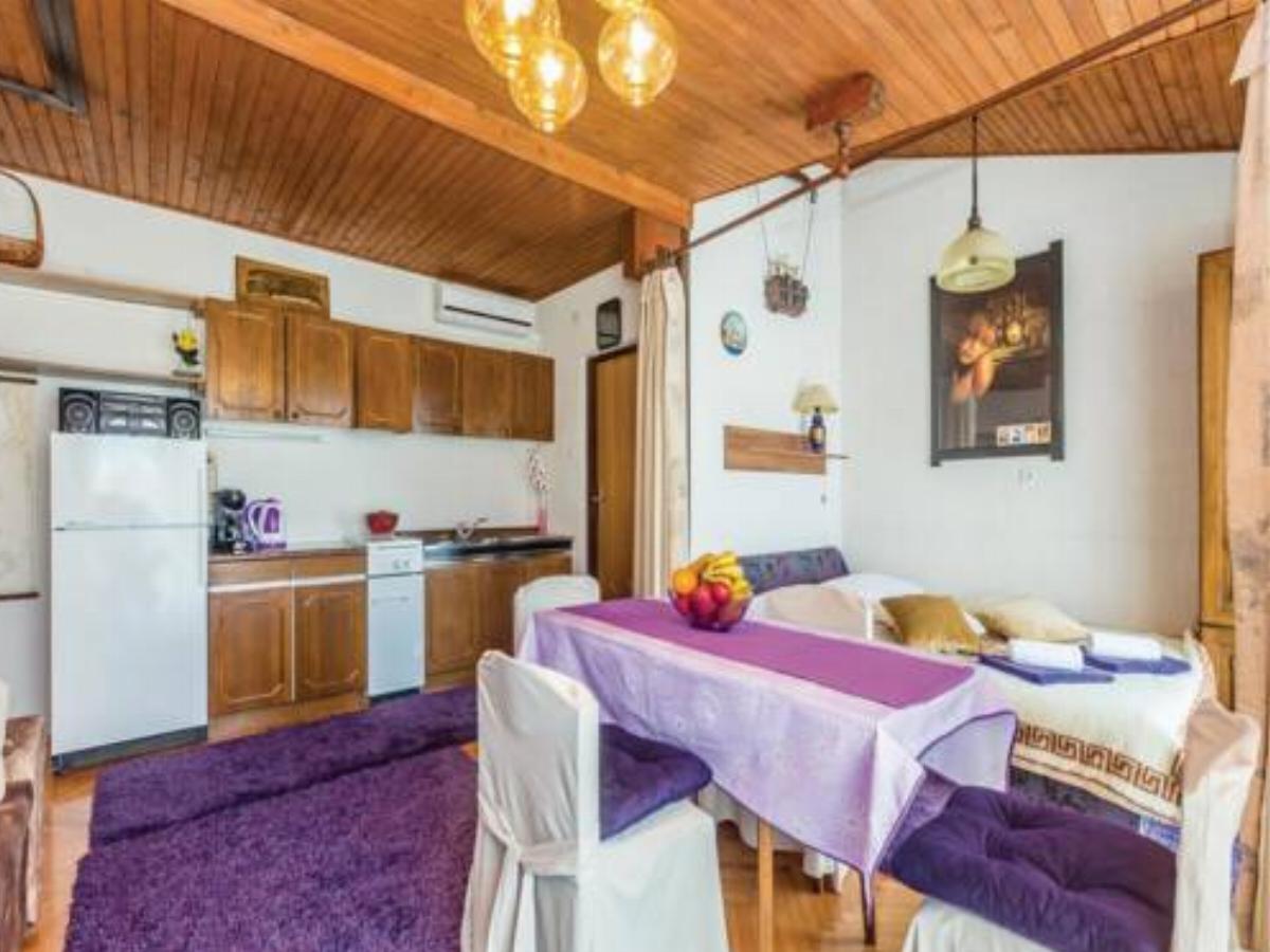 One-Bedroom Apartment in Linardici Hotel Linardići Croatia