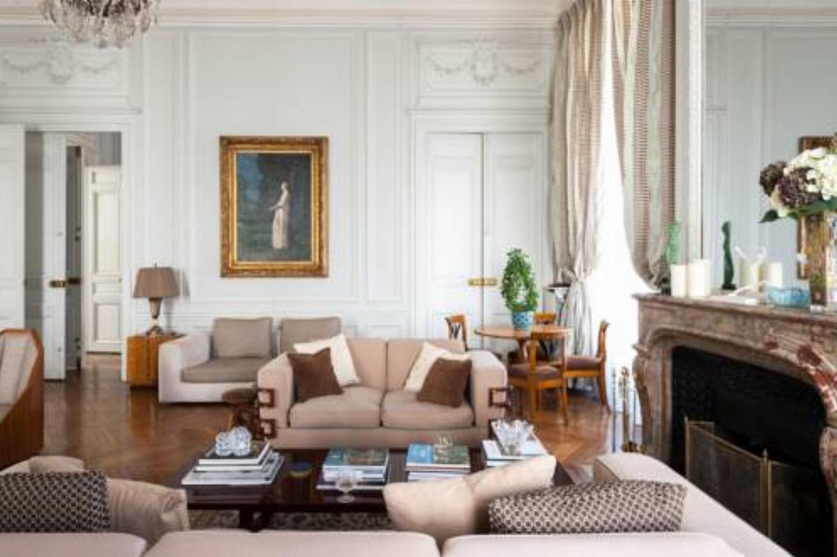onefinestay - Eiffel Tower private homes Hotel Paris France