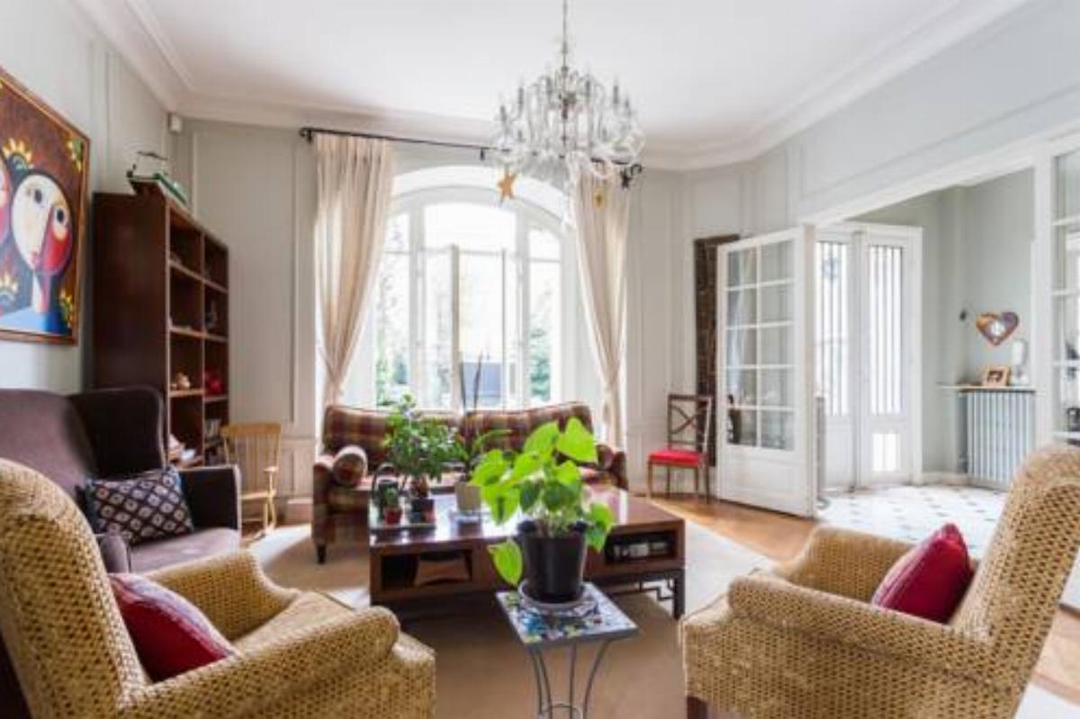 onefinestay – Neuilly private homes Hotel Paris France