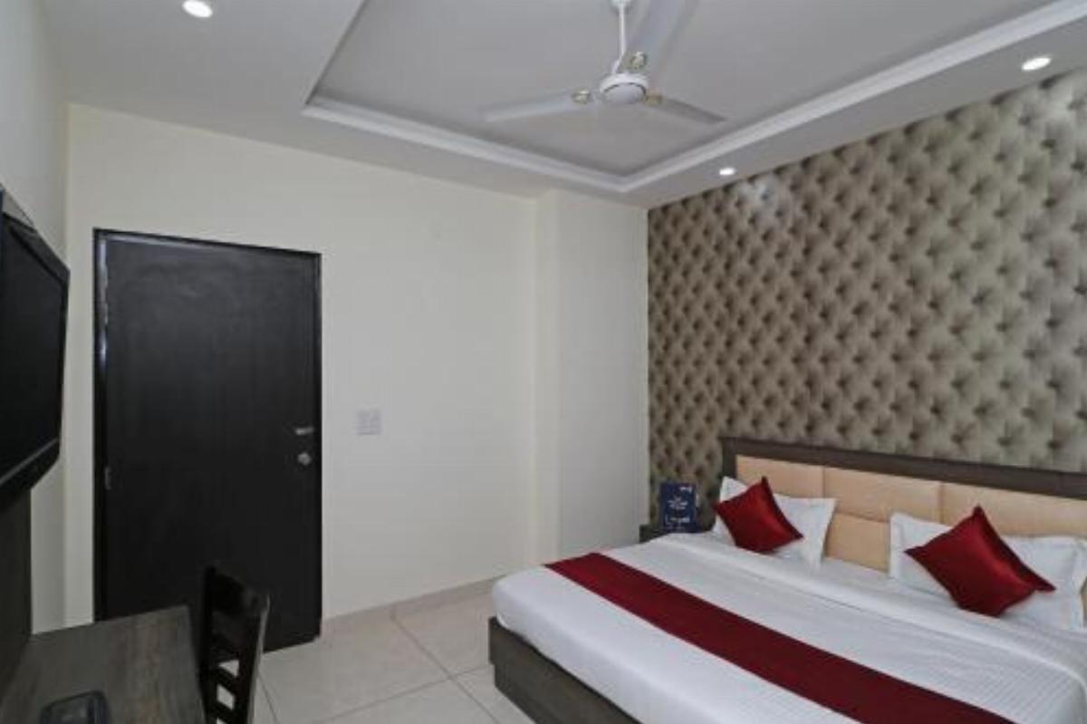 OYO 12472 Hotel Galaxy Hotel Faridabad India