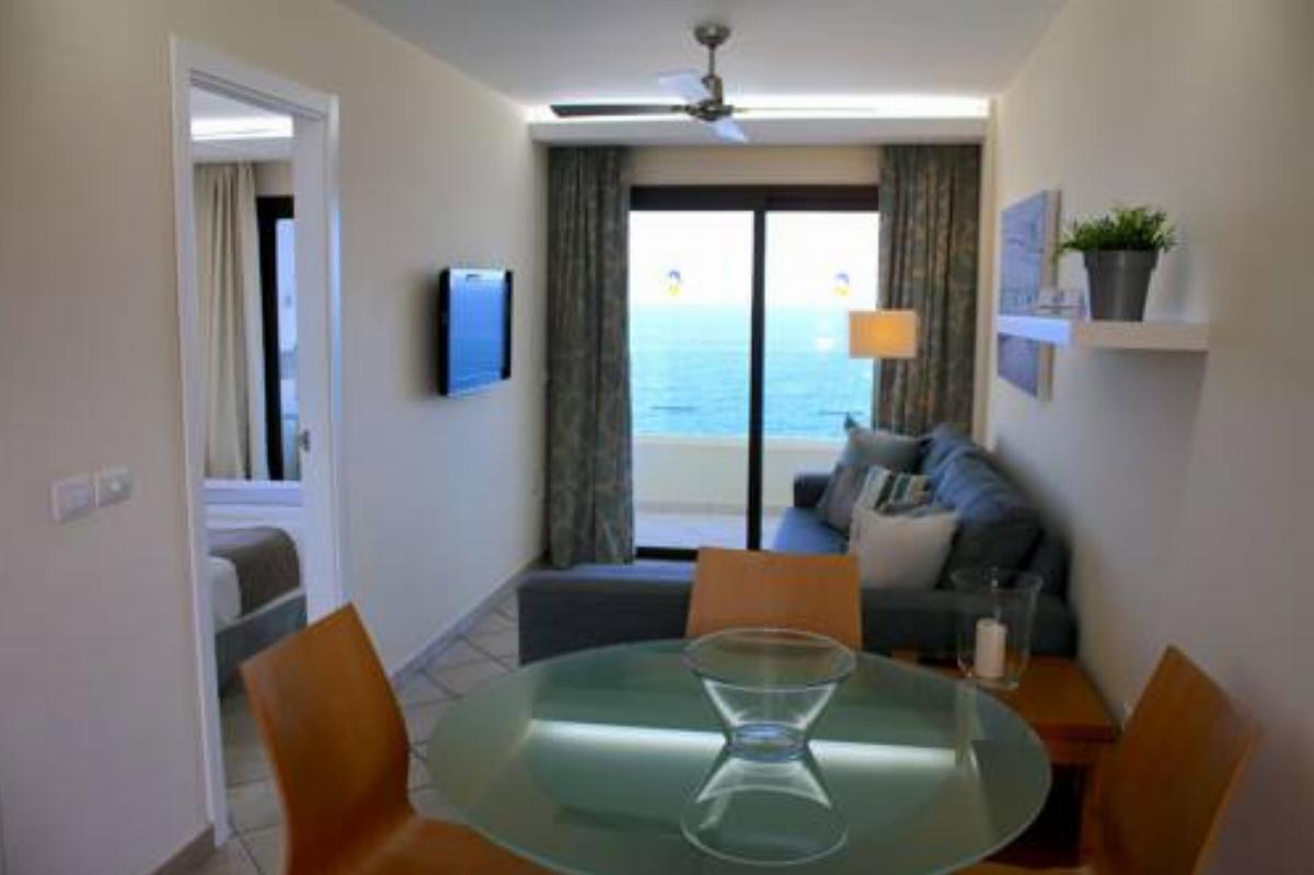 Pearly Grey Ocean Club Apartments & Suites Hotel Callao Salvaje Spain