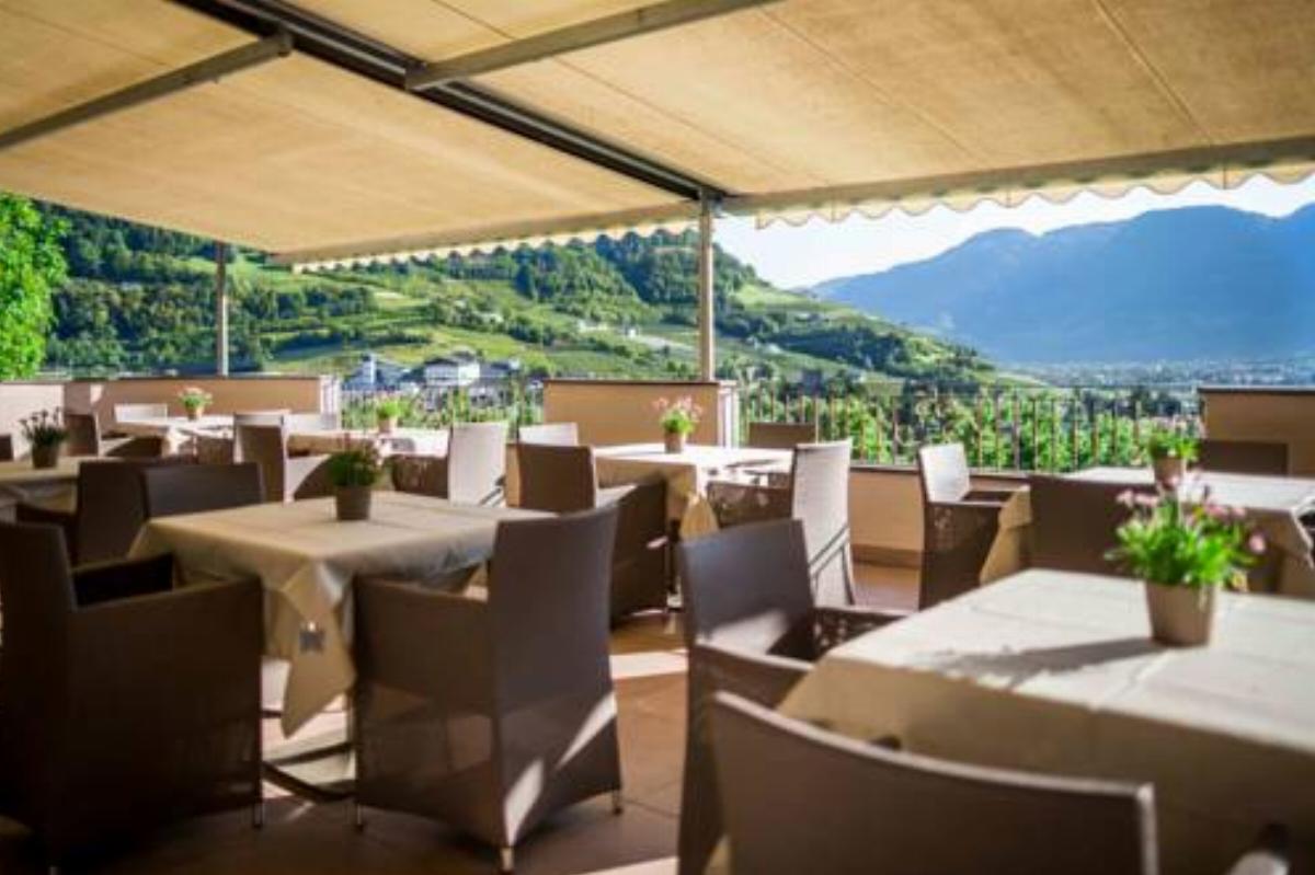 Pension An Der Linde Hotel Lagundo Italy