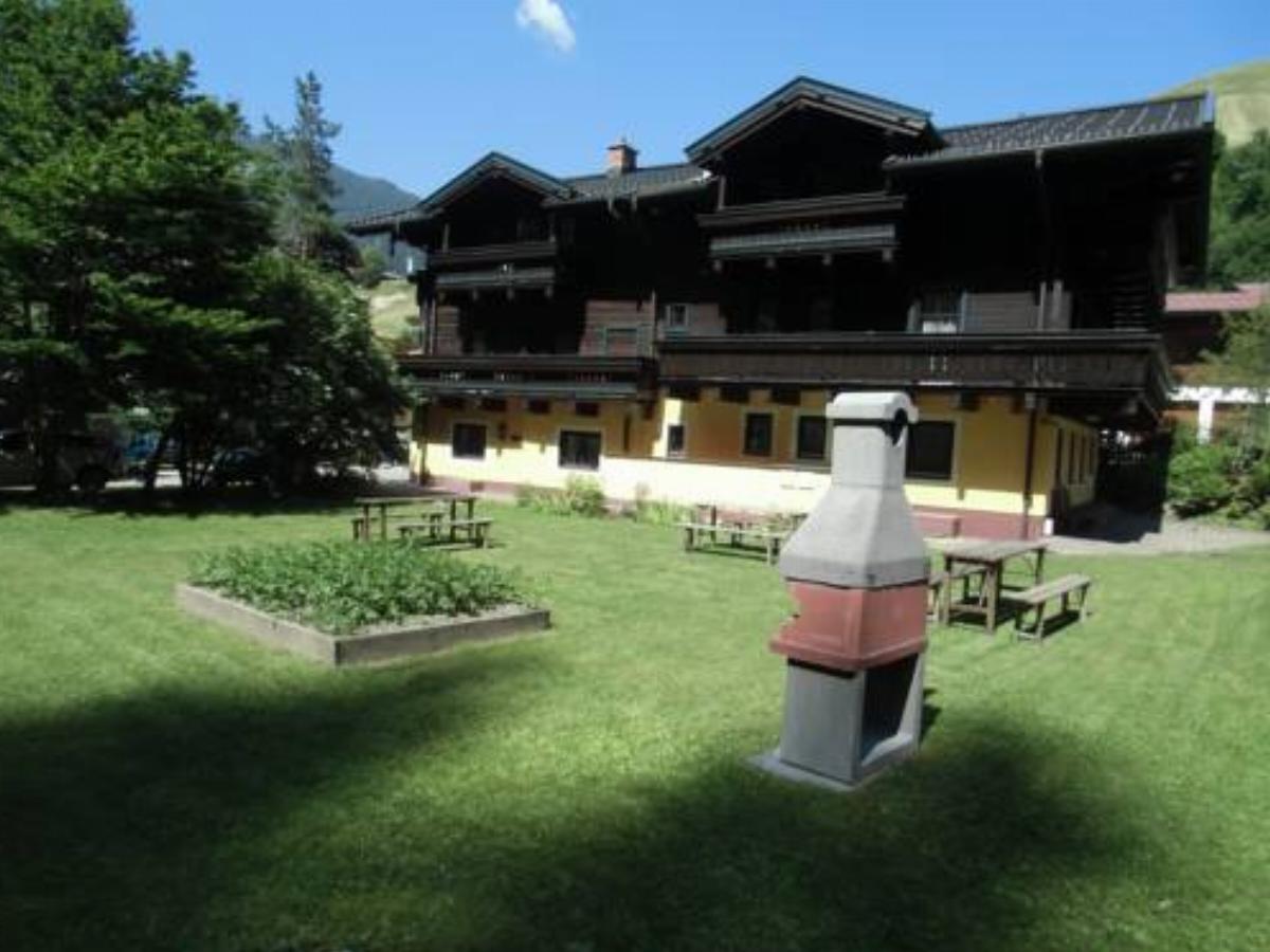 Pension Lederergütl Hotel Saalbach Hinterglemm Austria