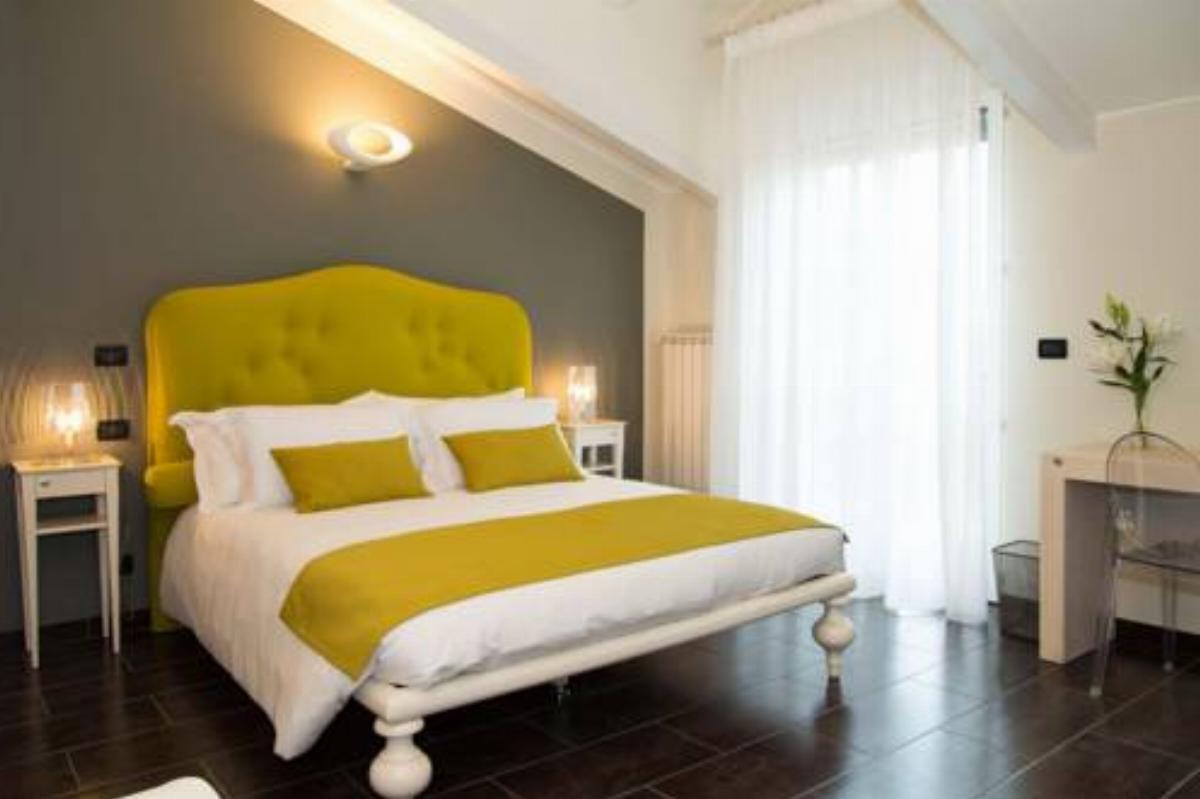 Pepe's Home B&B Hotel Nichelino Italy