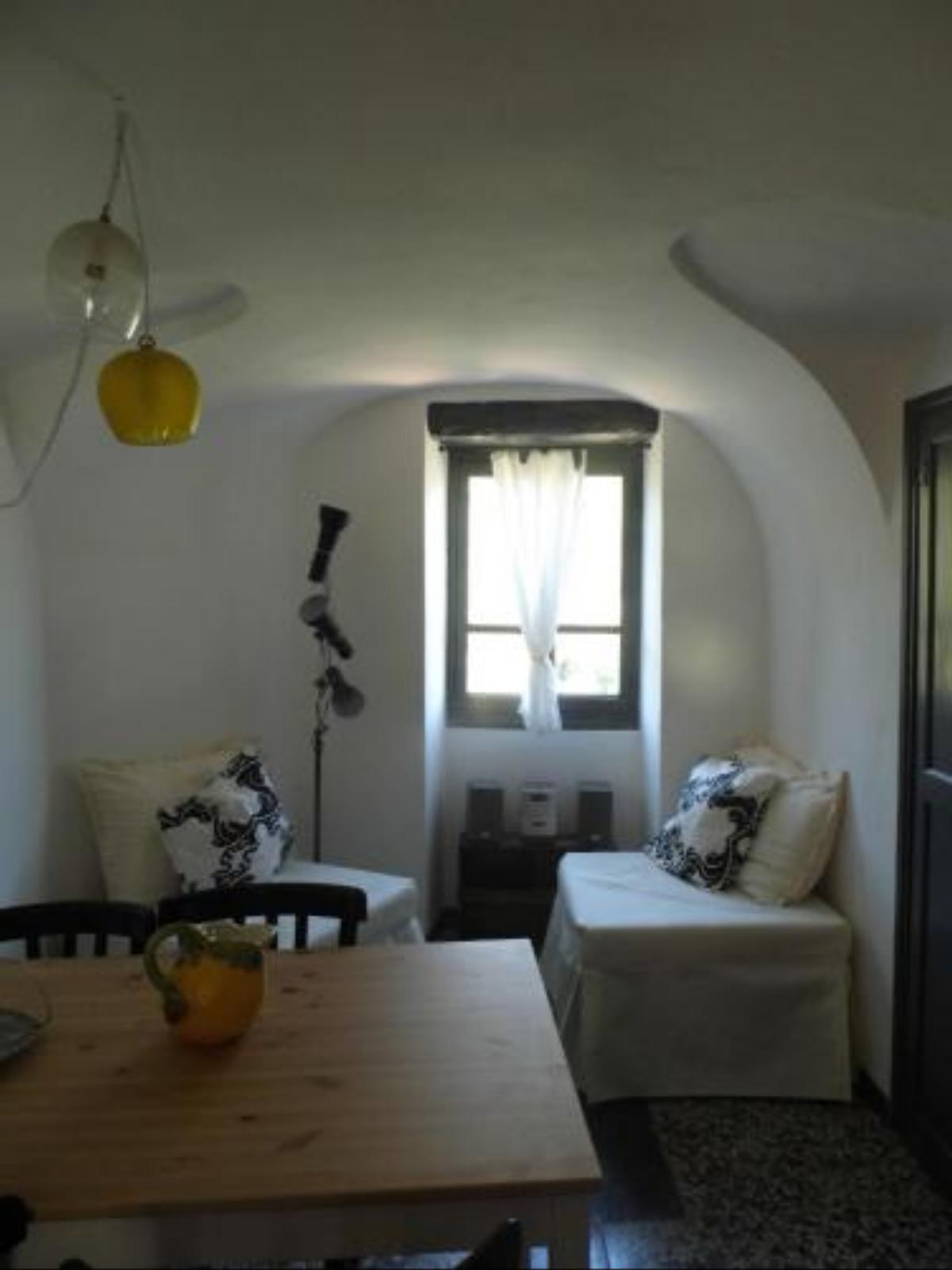 piccolo appartamento di charme (mq32) Hotel Apricale Italy
