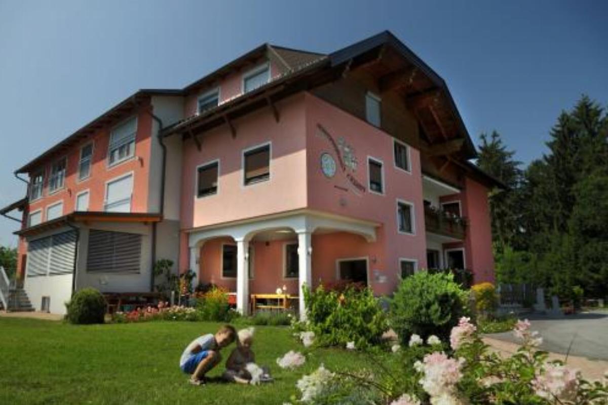 Pirker's Familienpension Hotel Drobollach am Faakersee Austria