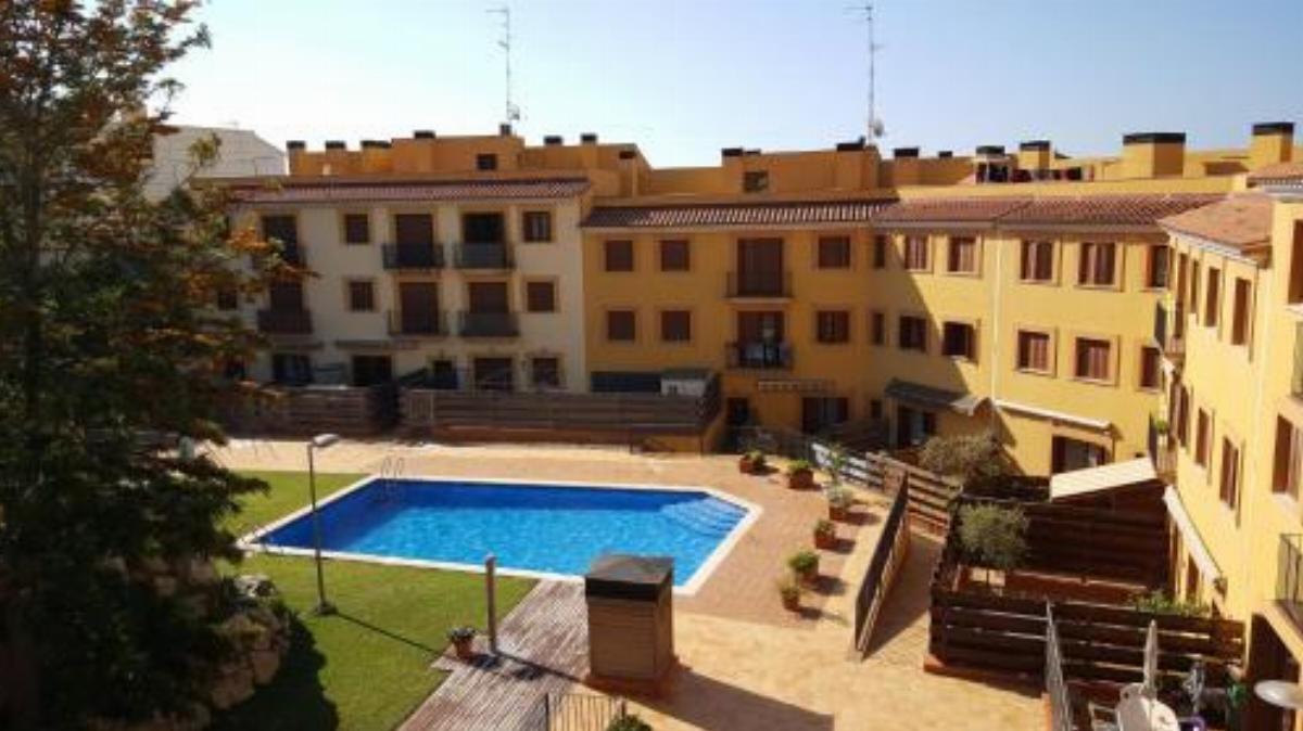 Piso con piscina comunitaria Hotel Creixell Spain
