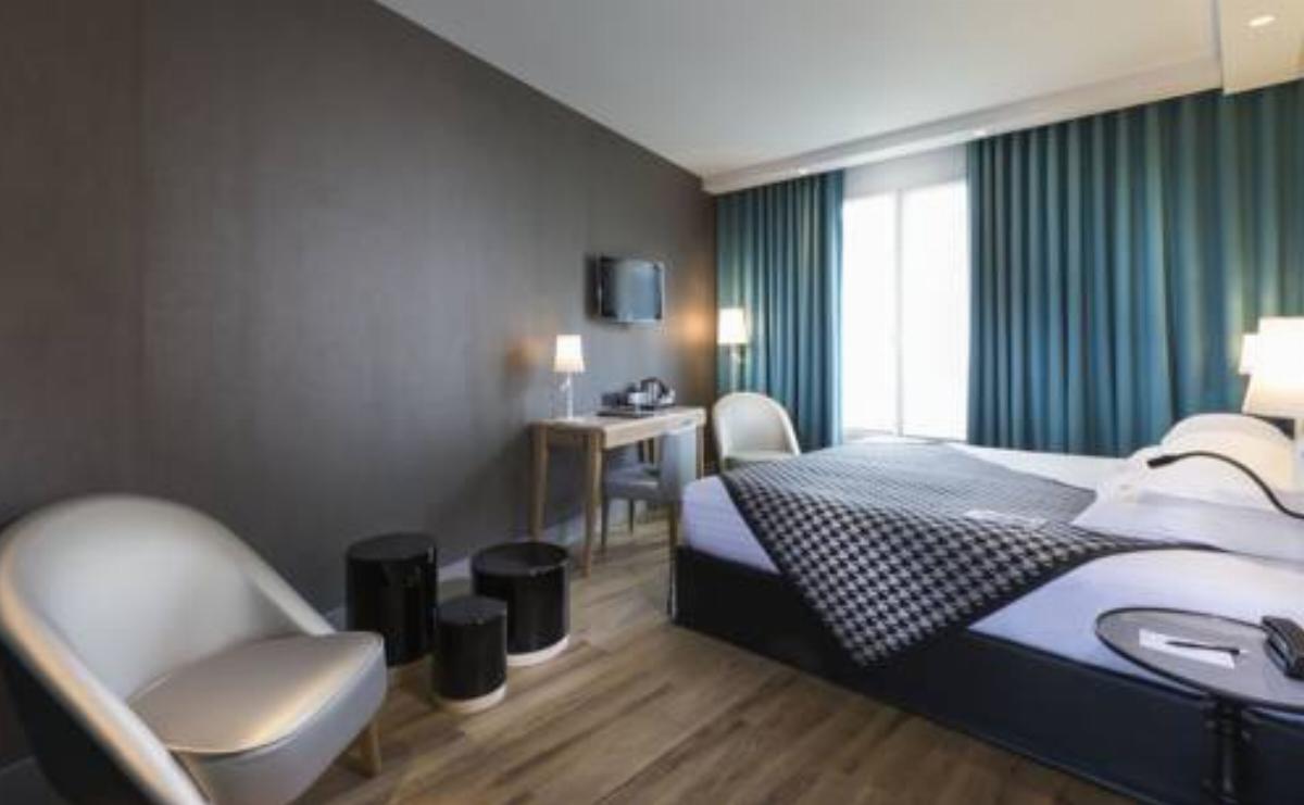 Quality Hotel Acanthe - Boulogne Billancourt Hotel Boulogne-Billancourt France