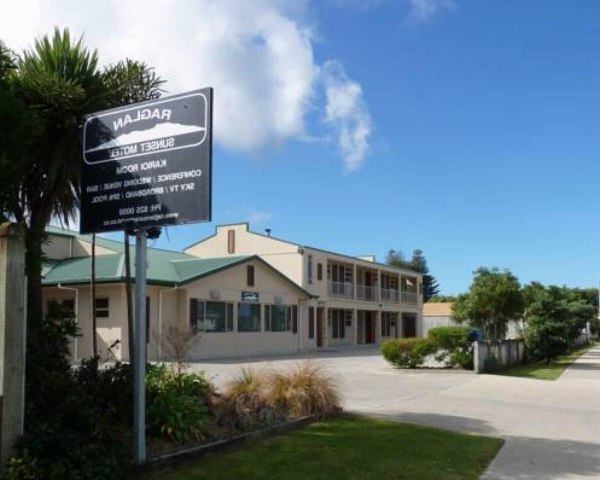 Raglan Sunset Motel and Conference Venue Hotel Raglan New Zealand
