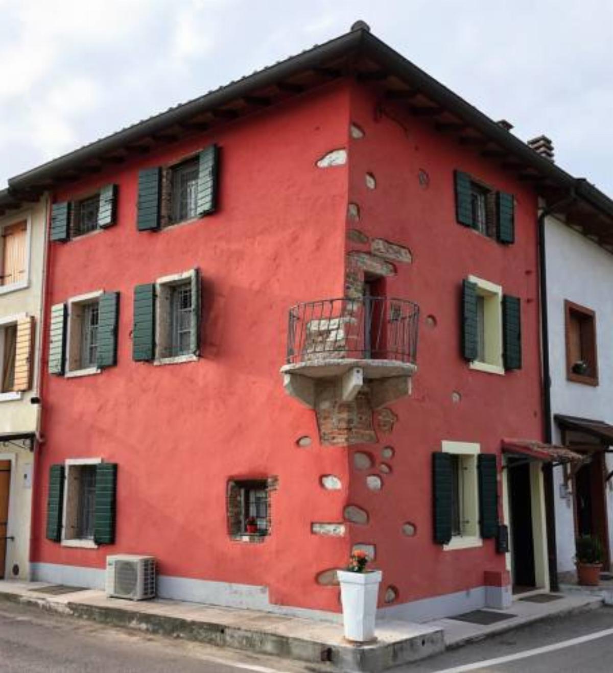 Redhouse Hotel Bussolengo Italy