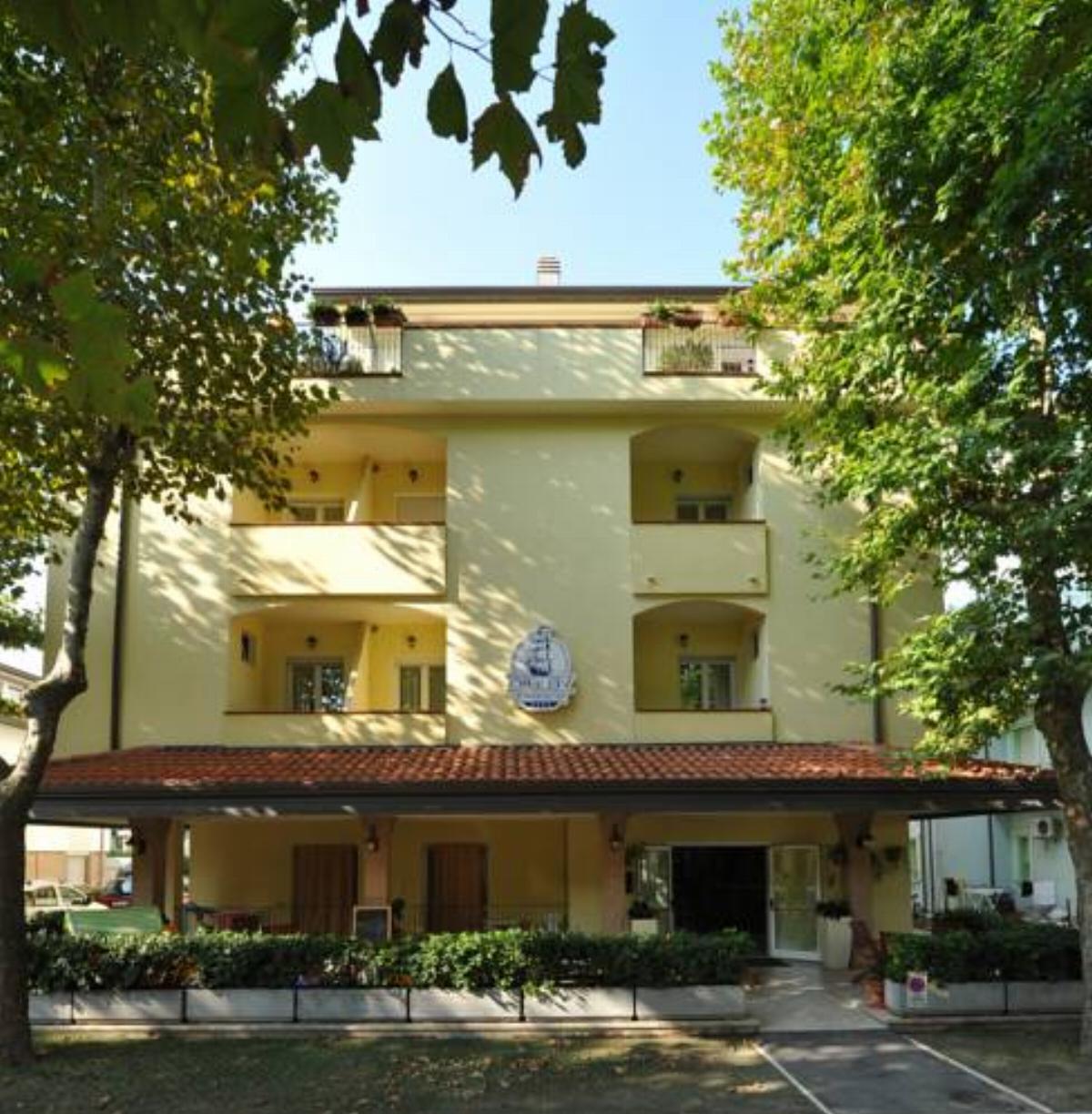 Residence Veliero Hotel San Mauro a Mare Italy