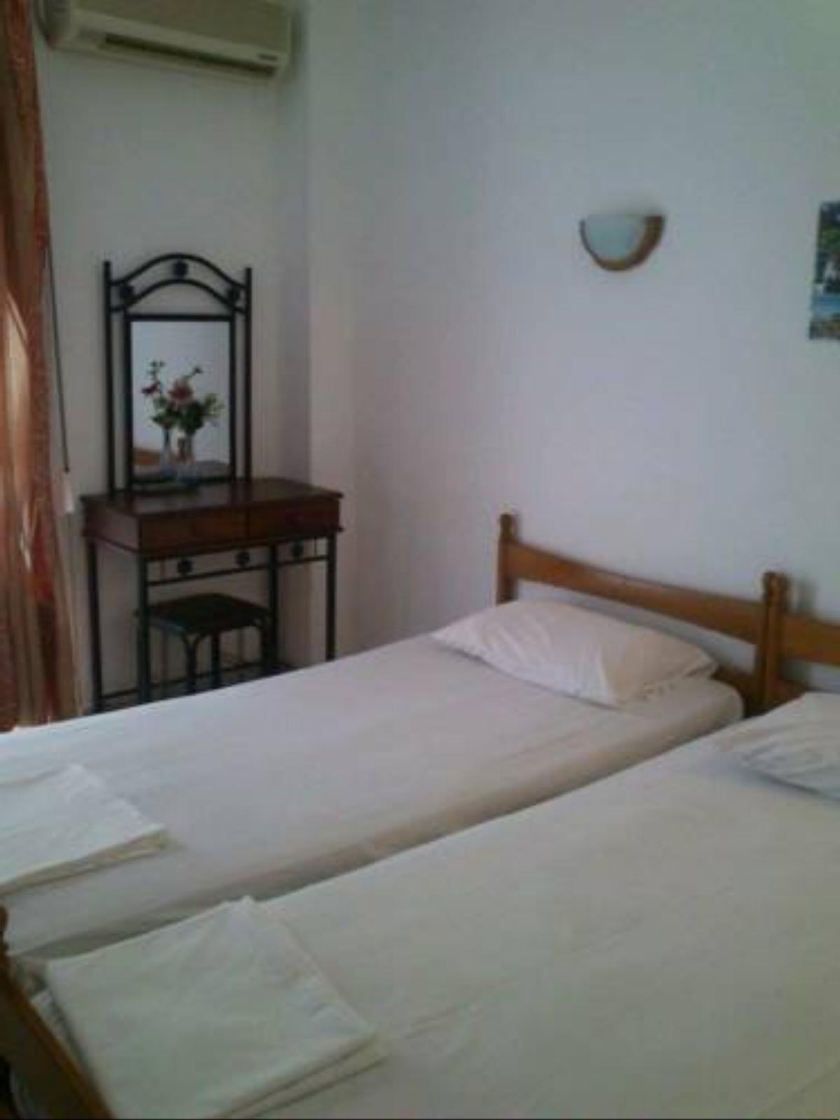 Rooms MAIRH Hotel Kamena Vourla Greece
