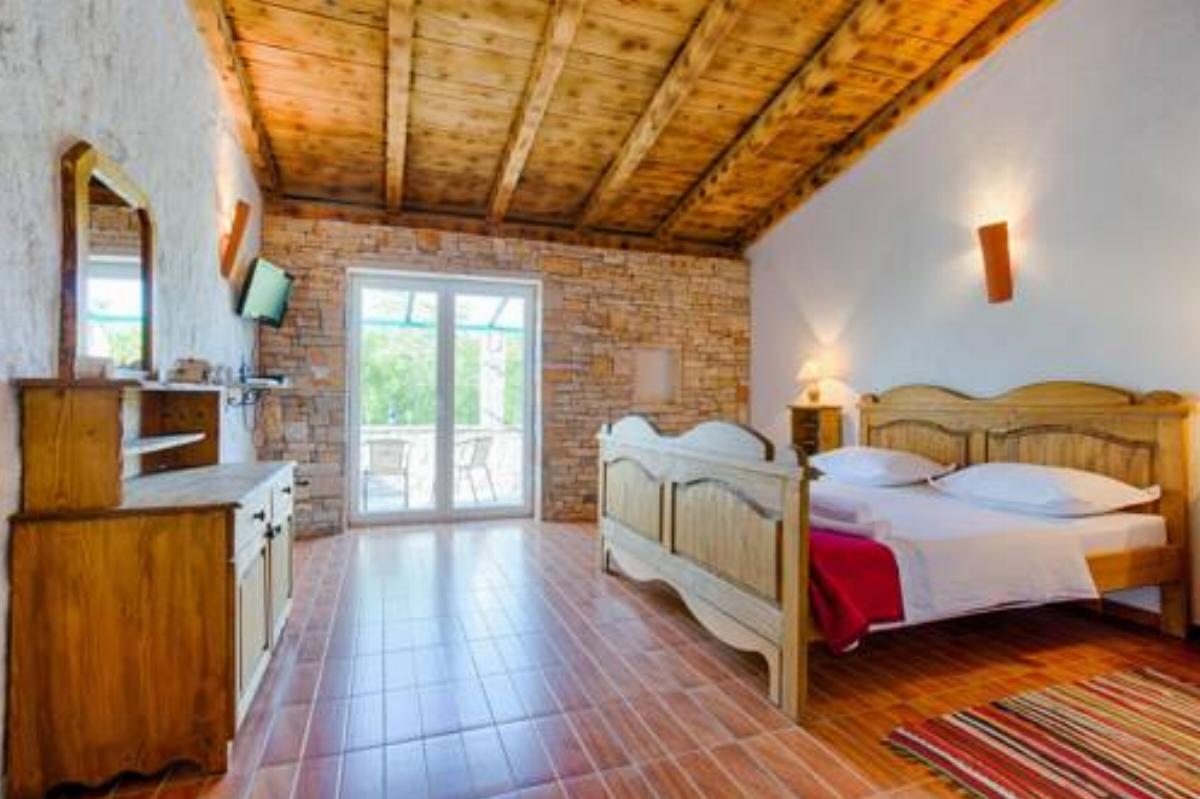 Rooms & Villas Nono Ban Hotel Gornji Humac Croatia
