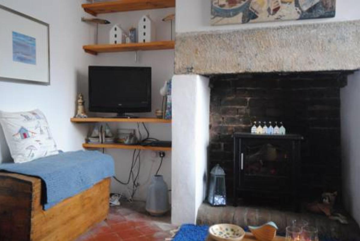 Rosemary Cottage- Cosy 18th century grade 2 listed cottage Hotel Belper United Kingdom