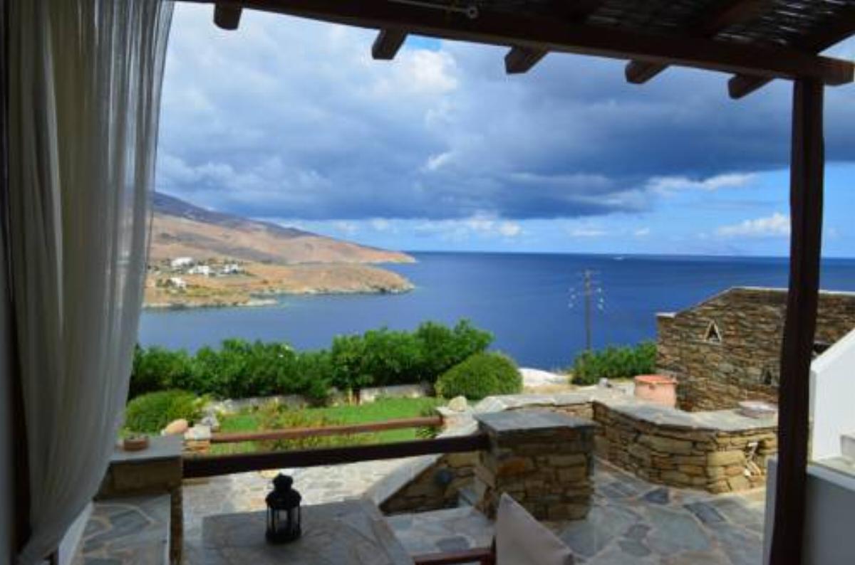 Sail Inn Hotel Agios Romanos Greece
