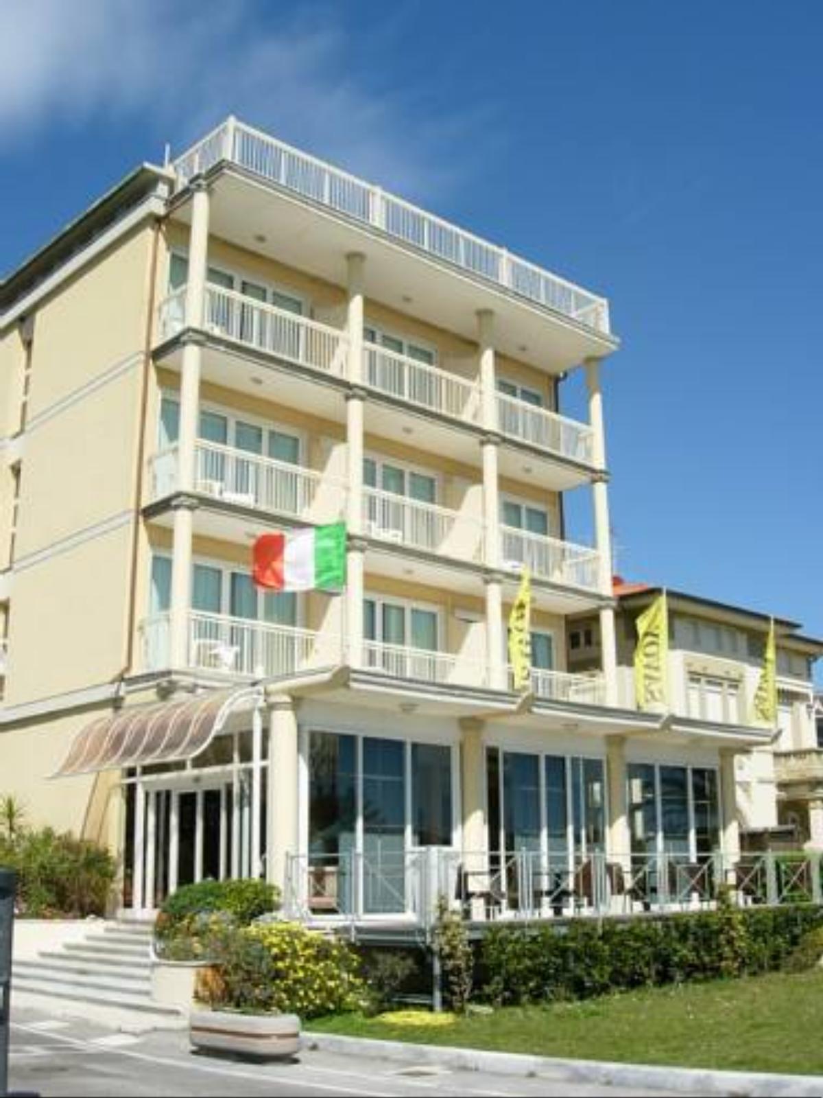 Savoy Hotel Hotel Marina di Pietrasanta Italy