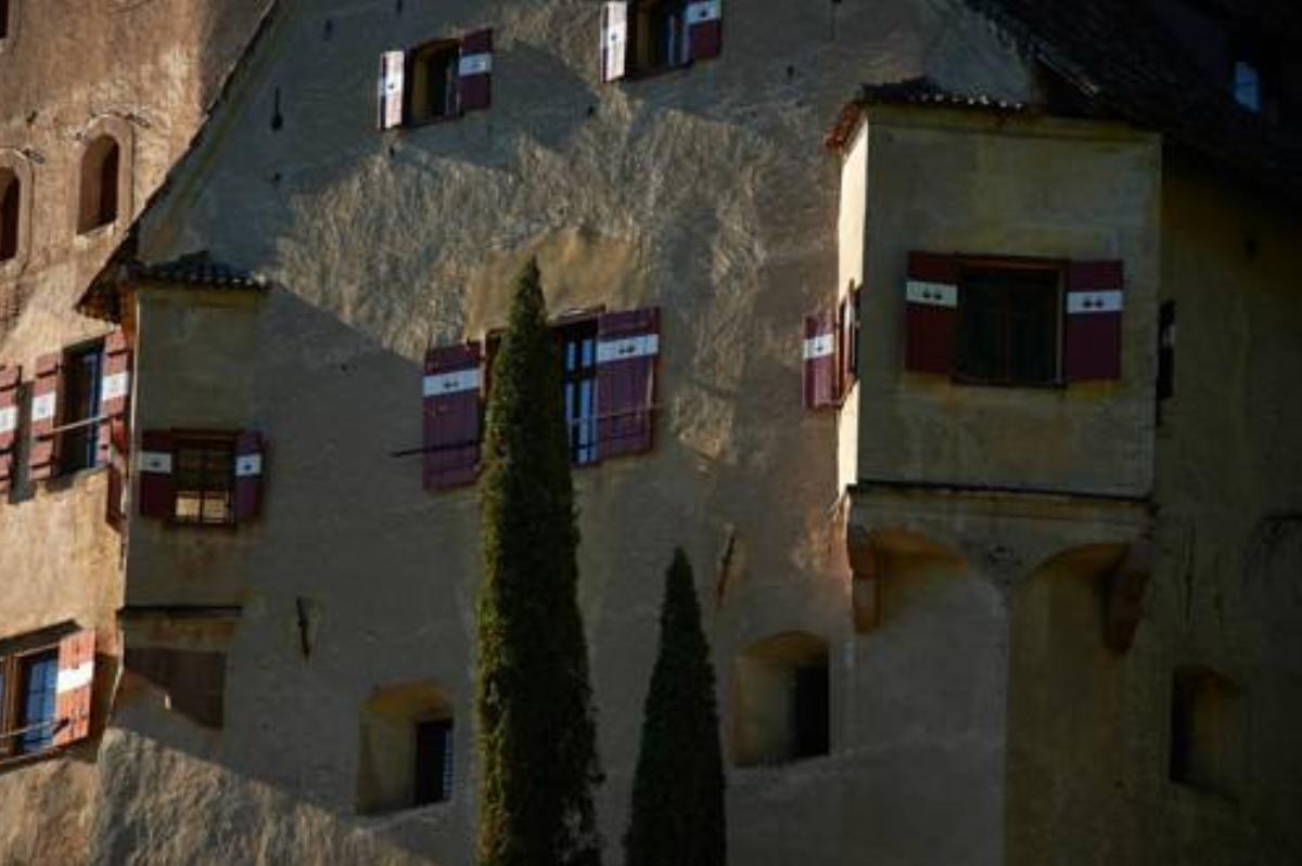 Schloss Englar Hotel Appiano Sulla Strada Del Vino Italy