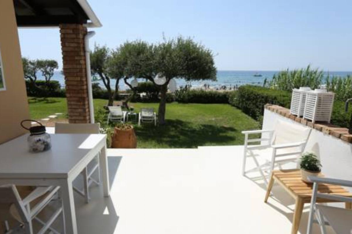 Seafront Beach House With Garden Hotel Glyfada Greece