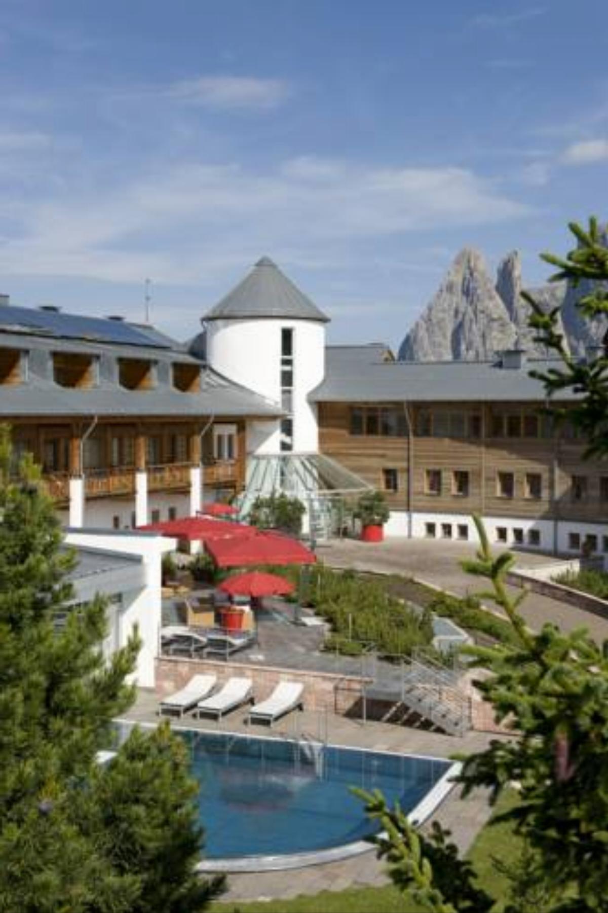 Seiser Alm Urthaler Hotel Alpe di Siusi Italy