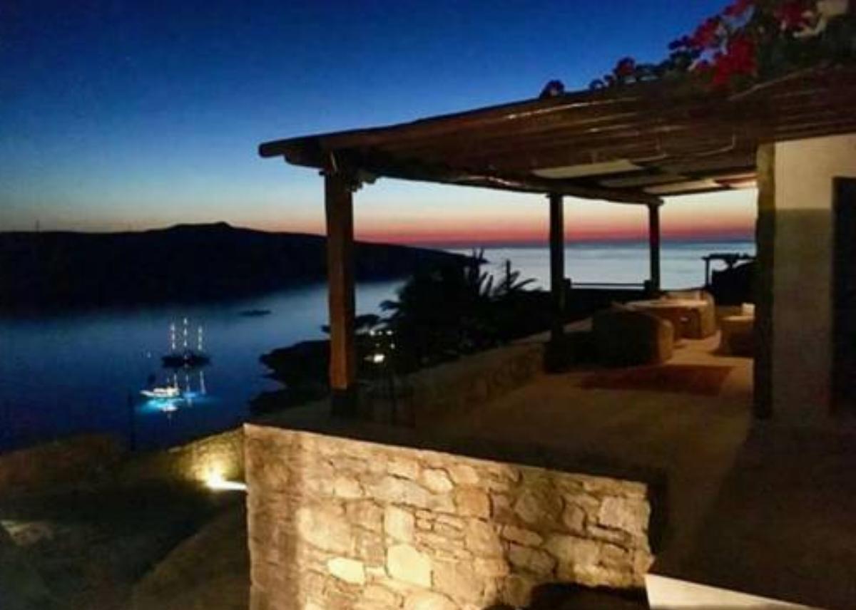 Siourdas Hotel Agios Sostis Mykonos Greece