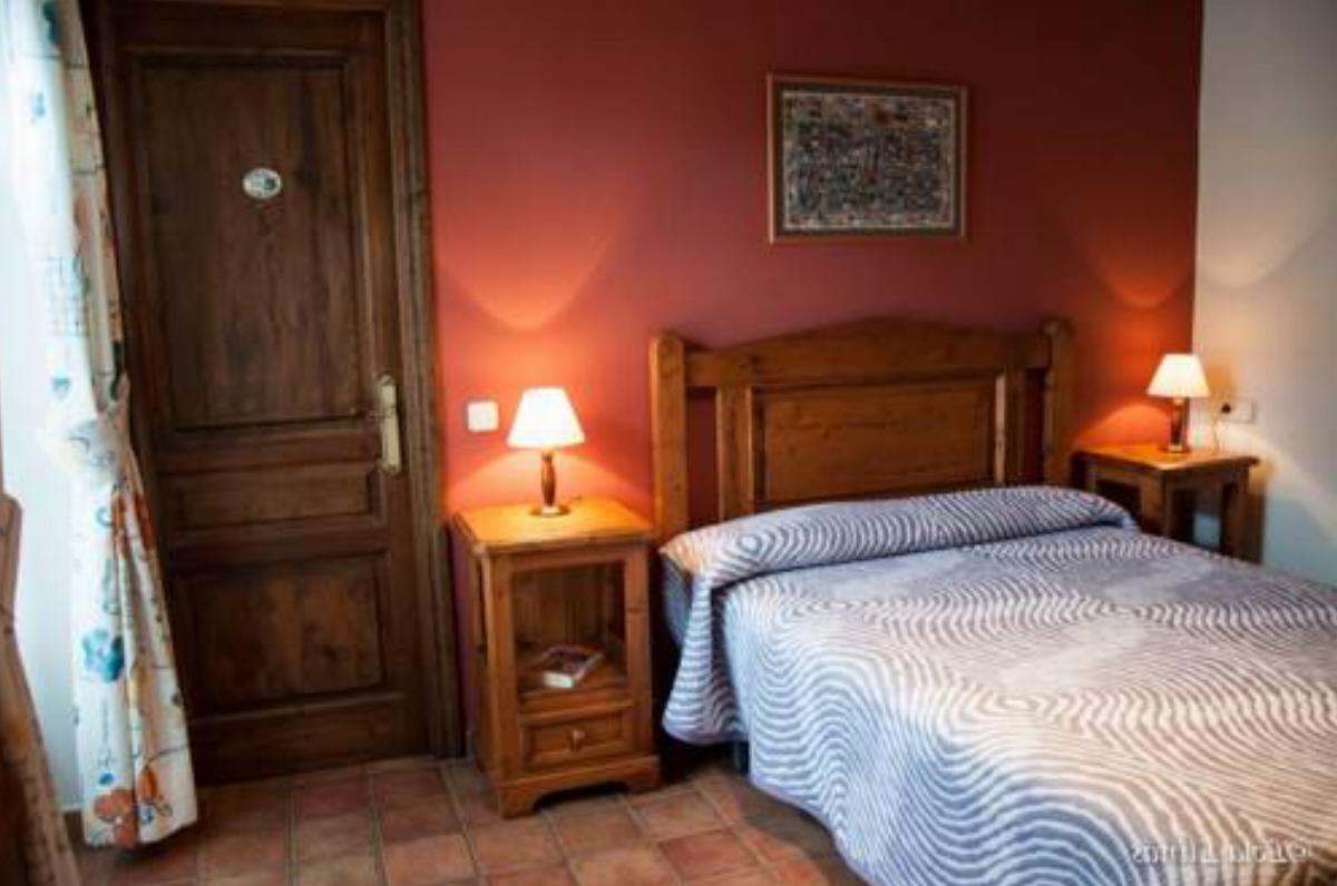 Sisquet Apartaments Hotel Erill la Vall Spain
