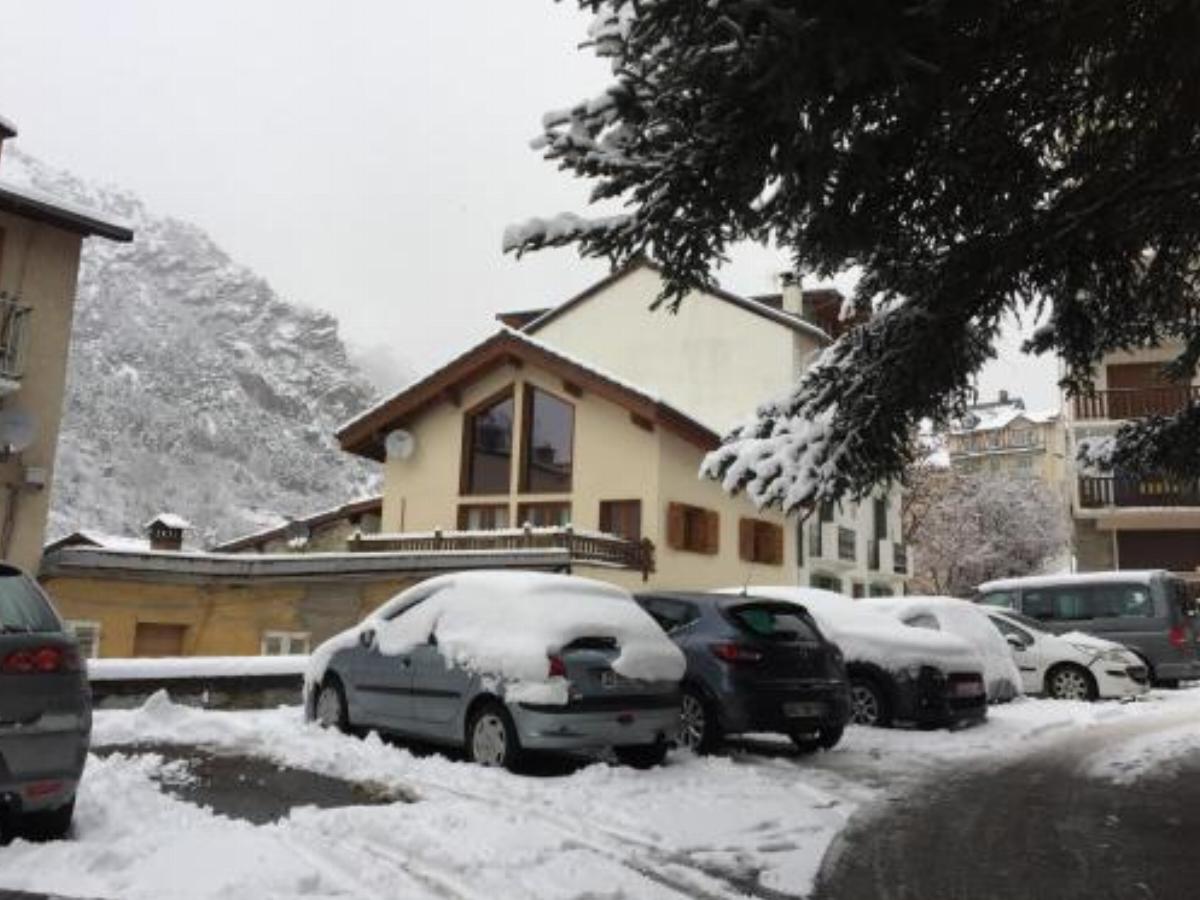 Ski Lodge Hotel Brides-les-Bains France