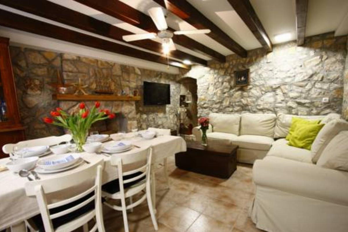 Stone Holiday Home Hotel Jablanac Croatia