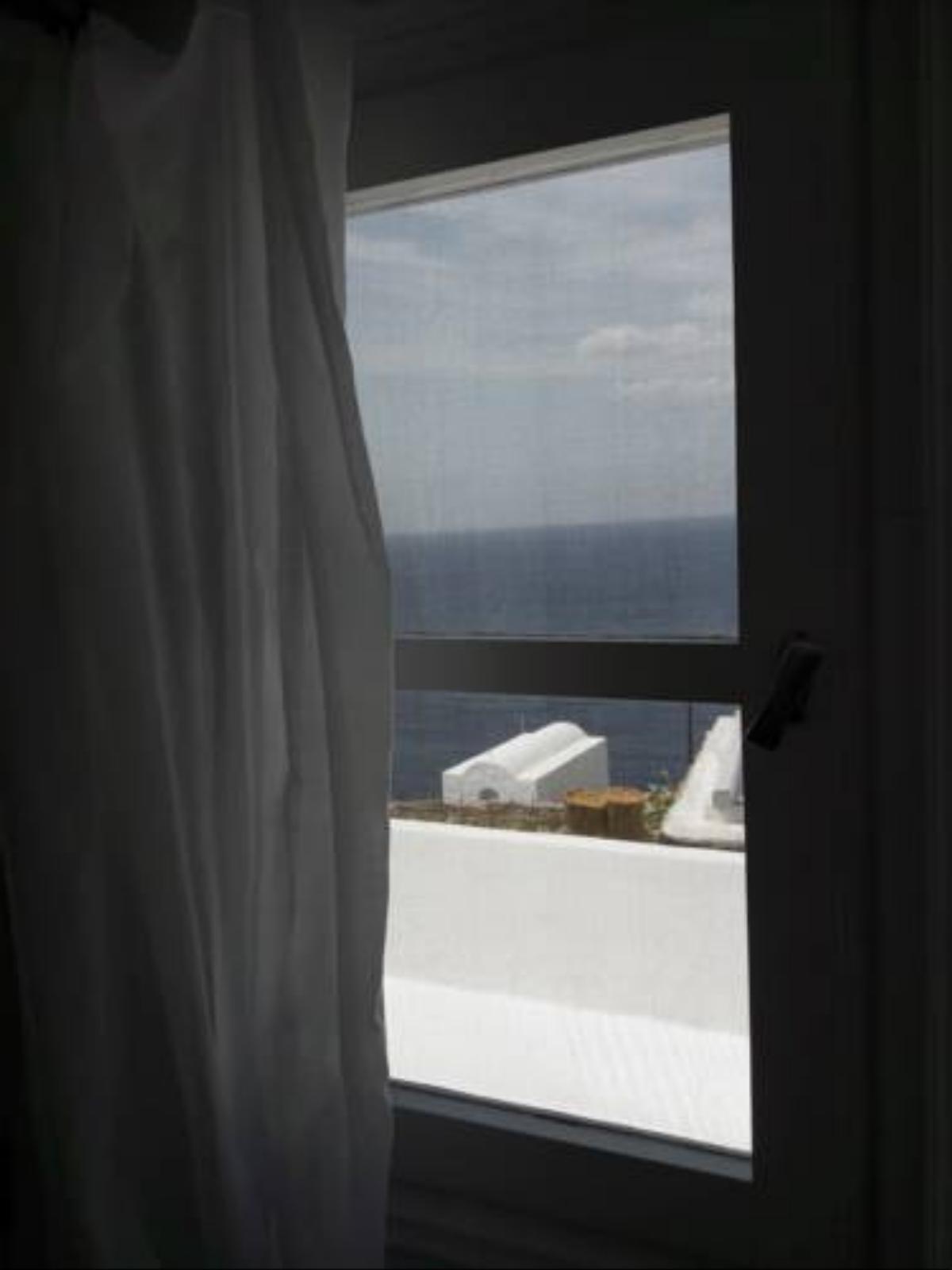 studio DARSI Hotel Kithnos Greece