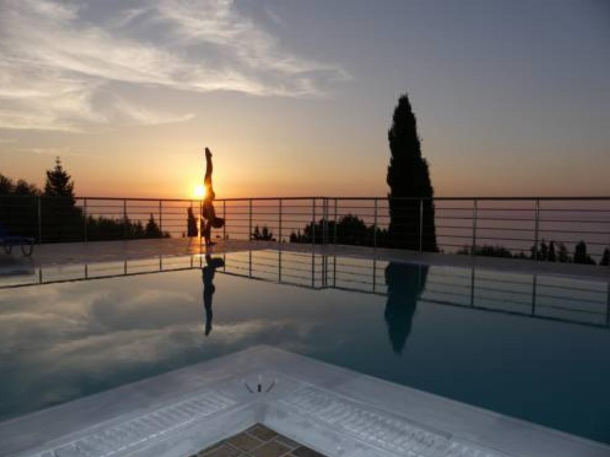 Studios Vrionis Panoramic Sunset Hotel Kothréas Greece