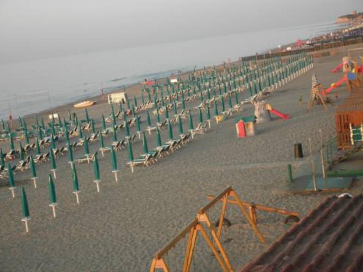 Sulla Spiaggia Hotel Anzio Italy