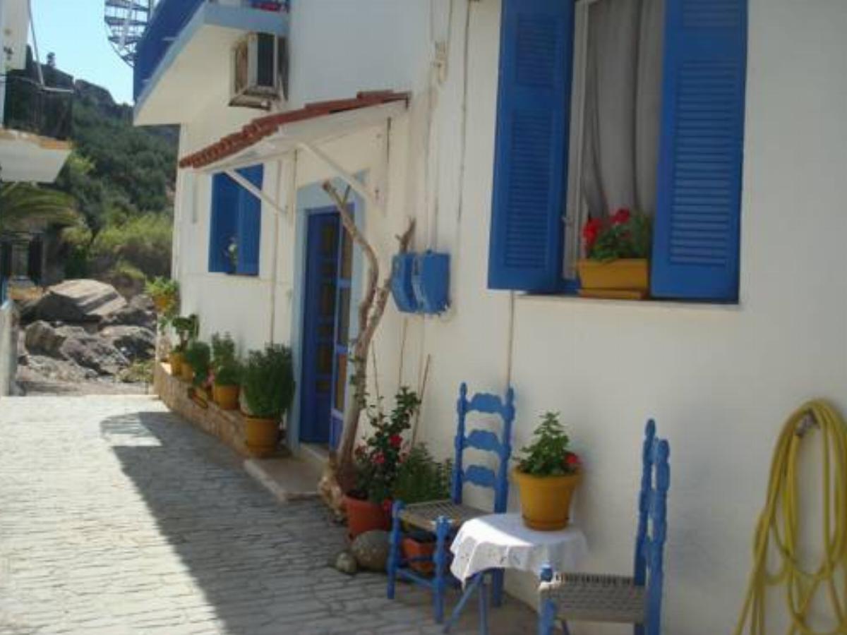 Ta Vrachakia Hotel Koroni Greece