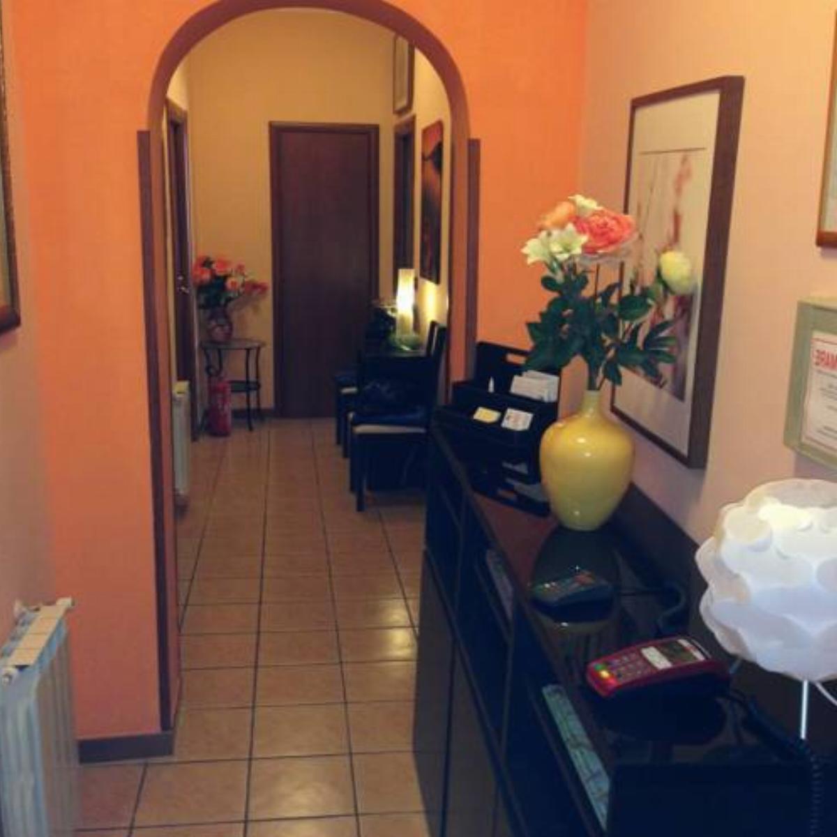 Termini Station Rooms 2 Hotel Roma Italy