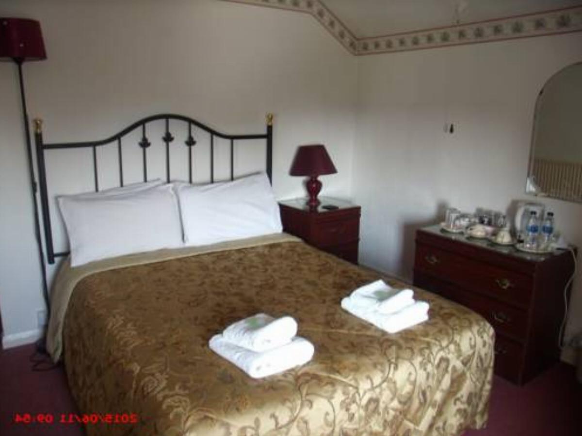 The Golden Lion Hotel Hotel Llandysilio United Kingdom