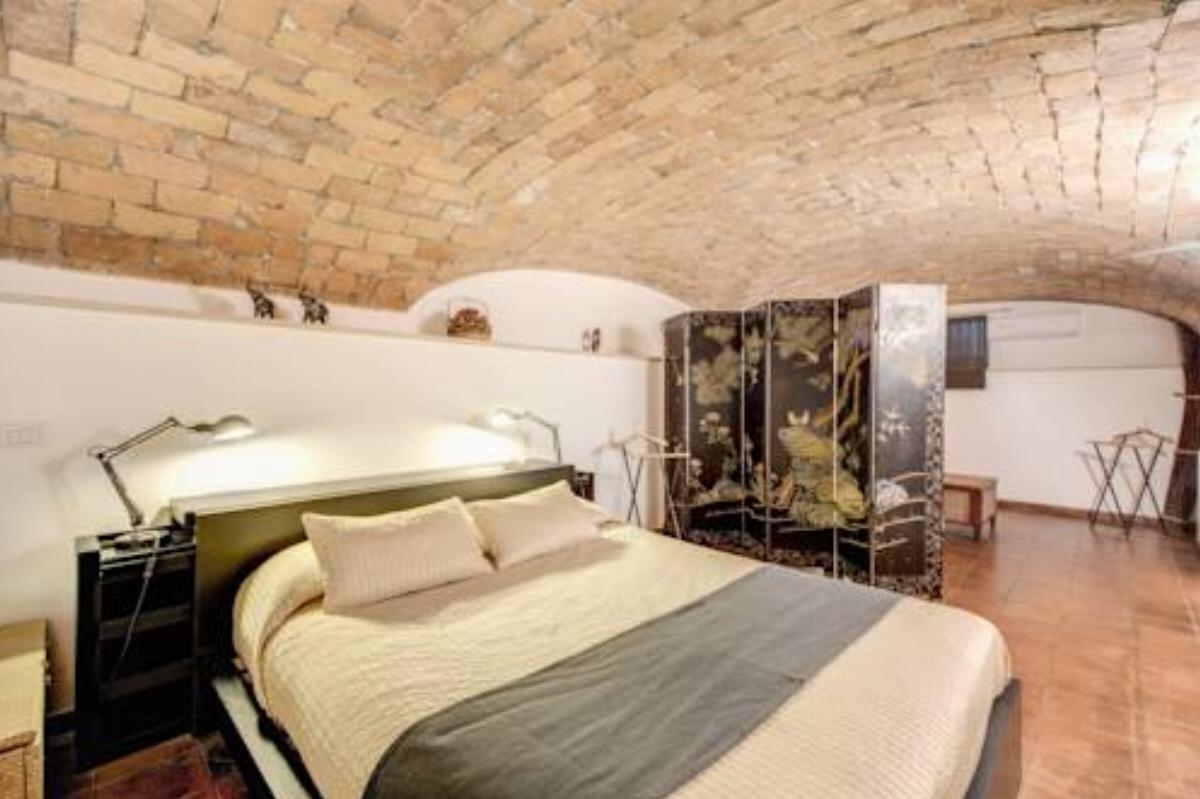 The Vault Suite Hotel Roma Italy