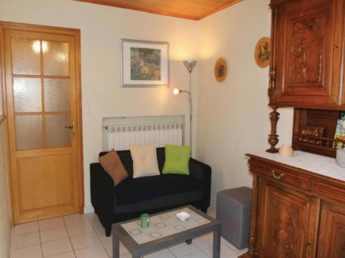 Three-Bedroom Holiday Home in Alboussiere Hotel Alboussière France
