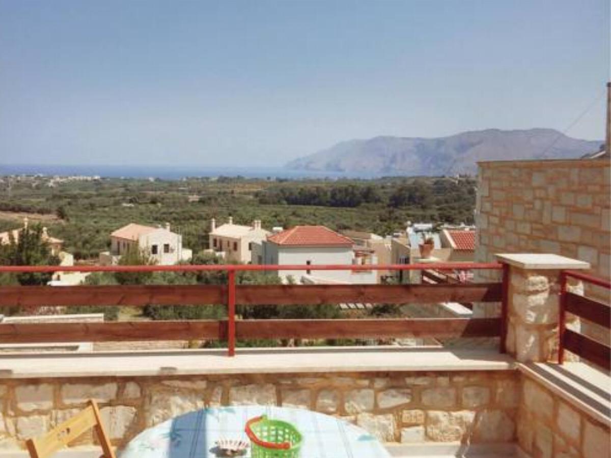 Three-Bedroom Holiday Home in Chania Hotel Dhimitroulianá Greece