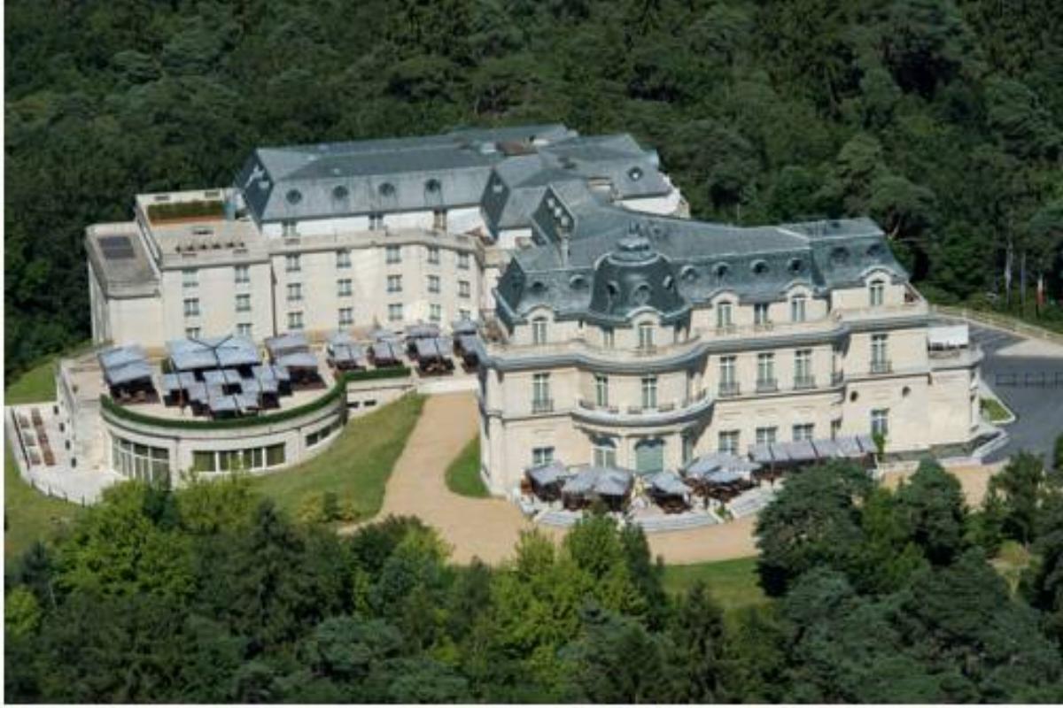 Tiara Château Hôtel Mont Royal Chantilly Hotel La Chapelle-en-Serval France