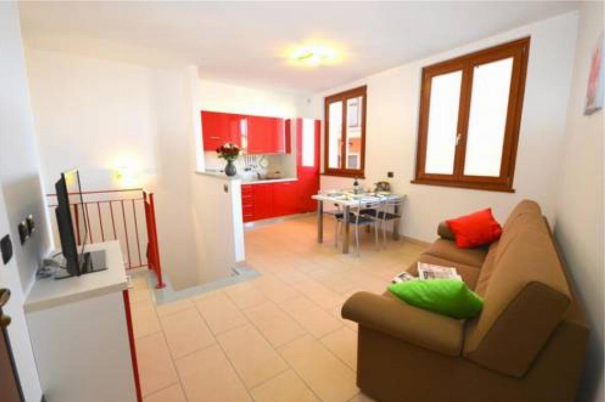 Two-Bedroom Apartment in Frazione Scarpagiano Hotel Pianello Del Lario Italy