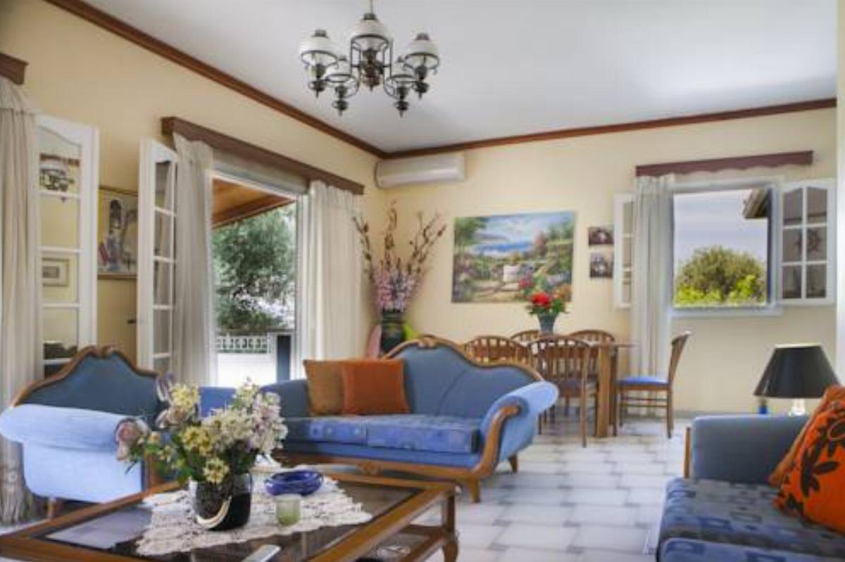Tzivras Villa & Apartments Hotel Lassi Greece