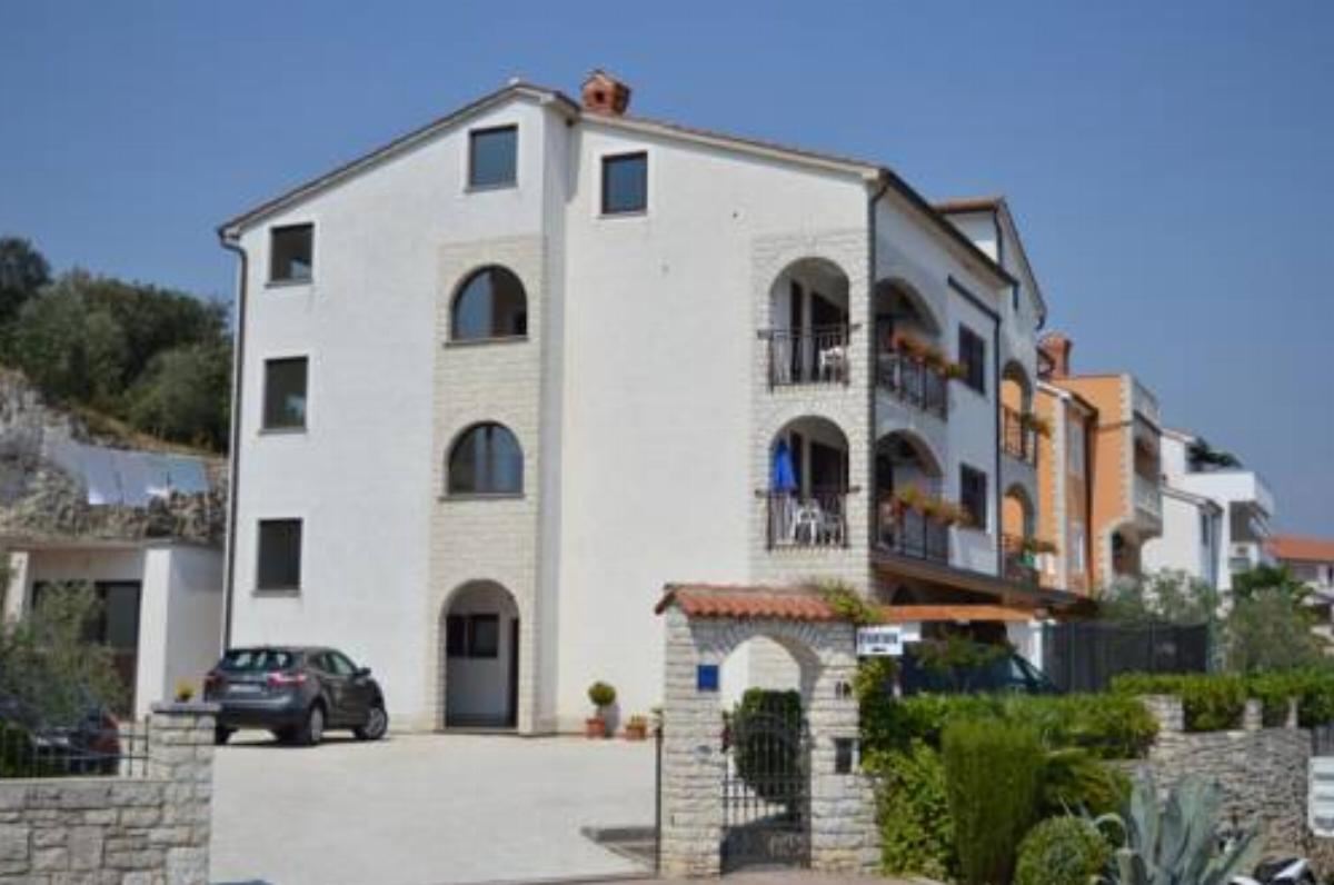 Upper Sea View Apartments Hotel Vrsar Croatia