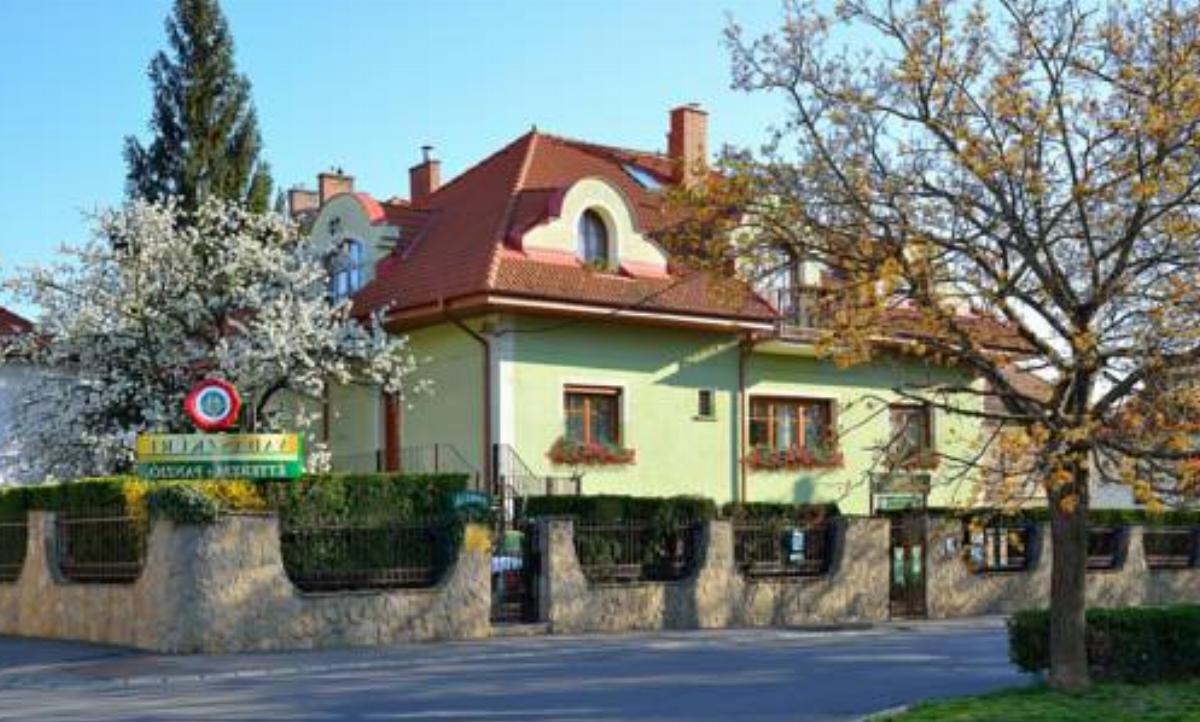 Vadászkürt Panzió és Étterem Hotel Sopron Hungary