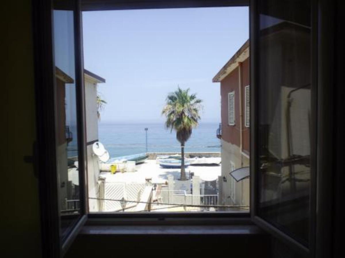 veranda sul mare Hotel Bagnara Calabra Italy