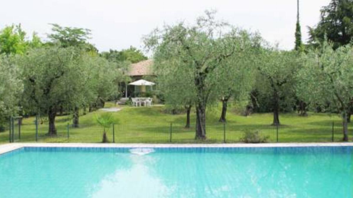 Villa Clara, large villa with private pool steps from the beach Hotel Gavardo Italy