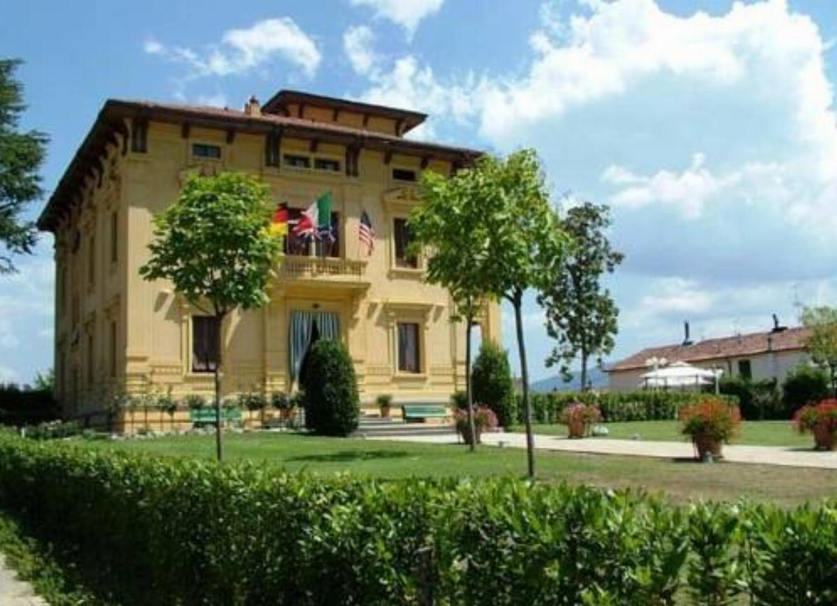 Villa Moorings Hotel Barga Italy