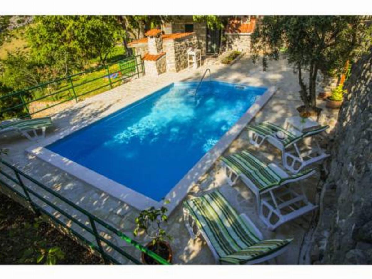 Villa O'Zrna Hotel Klis Croatia