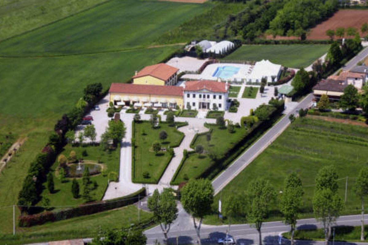 Villa Serena Agriturismo Hotel Montebelluna Italy